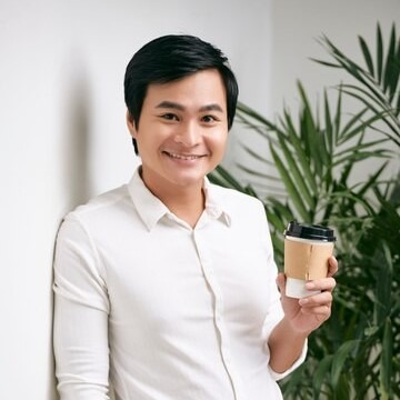 Việt Lê